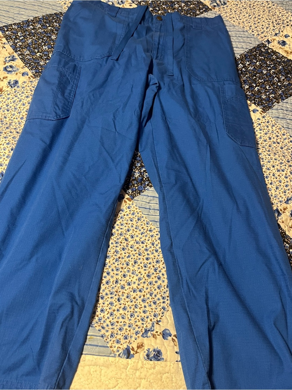 Carhartt Men's XL  Blue Scrub Pants - Utility Cargo Style
